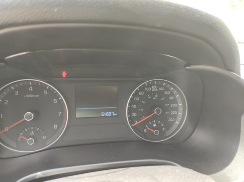 Imagen 12 de 13 de Kia Forte Lx