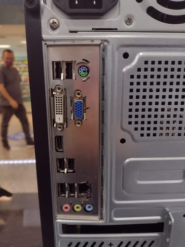 Imagem 4 de 5 de Cpu Nova- Processador I3 - 4gb Memória Ram - Ssd 120gb