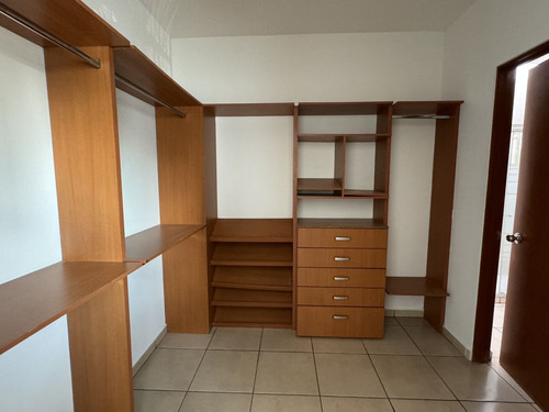 Casa En Venta En Claustros Delcampestre La Joya