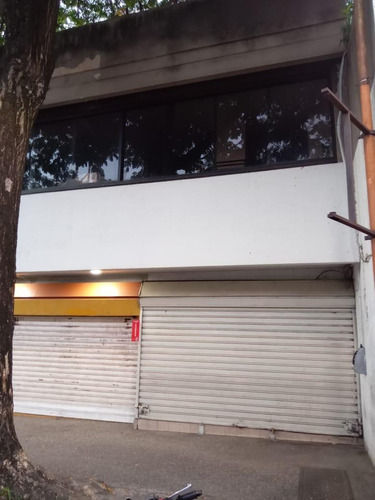  Global Vende Local Comercial Ubicado En El Centro De Valencia  66 Mts2