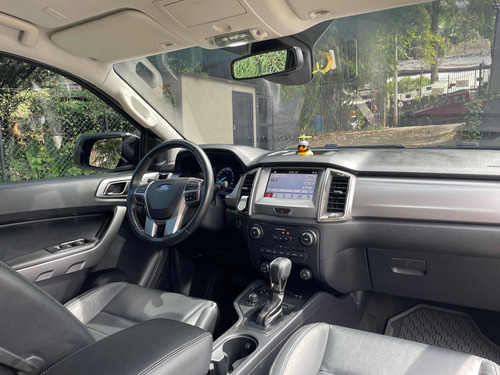 Imagen 9 de 14 de Ford Ranger 4x4 Limited 3.2 Perfecto Estado