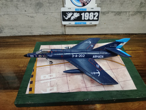 Maqueta Para Armar Avión Super Étendar Esc. 1/48 Malvinas