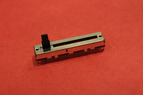 24 X Potenciometro Fader Deslizant Mesa De Som Yamaha 20kax2