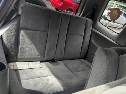 Es Una Camioneta 7 Puestos Con Un Motor V6