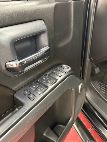 Chevrolet Silverado 5.4 2500 Doble Cabina Ls 4x2 At