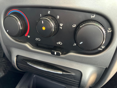 Fiat Strada 1.6 16v Trekking Cab. Dupla Locker Flex 3p
