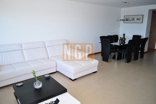 Divino Impecable Con Servicios-ref:4522