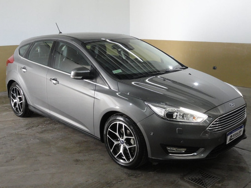 Imagen 3 de 13 de Ford Focus Titanium