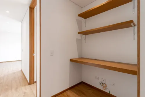 Apartamento En Venta En Chicó Navarra. Cod V10046