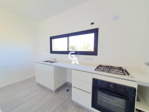 Imagen 13 de 30 de Casa En Venta 4 Amb En Santa Emilia, Pilar Del Este