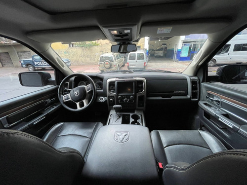 Dodge Ram 1500 Laramie 5.7 V8 At 4x4 30.000 Km!