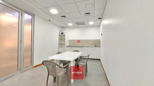 Nethaus Vende Excelente Oficina En El Corazón De Las Condes