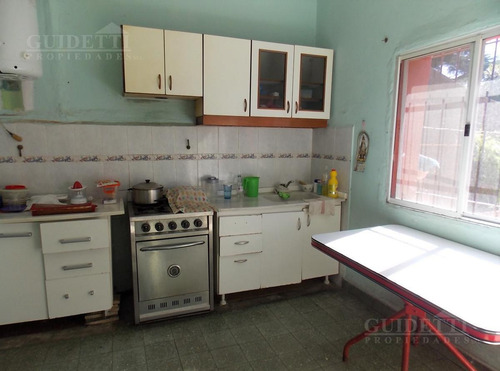 Venta Casa 6 Ambientes Con Jardín (2 Casas) San Isidro - Villa Adelina