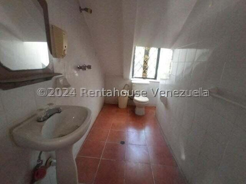 Amplia, Estilo Dúplex, 2.500 Mtrs De Terreno, Además, Cuenta Con Un Chalet De 170 Mtrs,, Canchas De Tenis Y De Usos Múltiples, Pinatero, Caney Y Parrillera. Todo Esto Dentro De Conjunto Privado