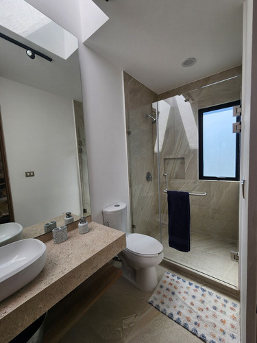 Hermosa Casa En Zibata, Master Suite, C.222 M2 Materiales Premium !
