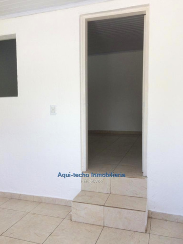 Tipo Casita De Altos , Cuenta Con Locomocion En La Puerta