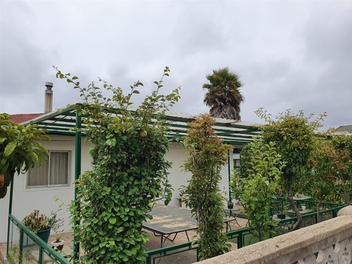 Casa En Venta De 3d, 2b.algarrobo Central.