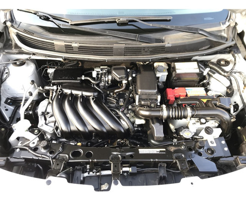 Imagen 11 de 15 de Nissan Versa 4 Puertas