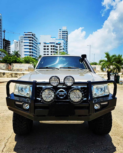 Nissan Patrol 4.8 Y61 Grx