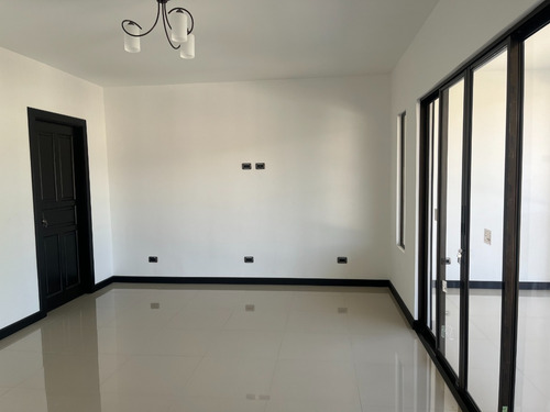 Imagen 18 de 19 de Venta Casa En Residencial Tenerife En San Francisco Heredia, Casa Nueva, Acabados Lujo, Amplios Espacios Y Muy Iluminada