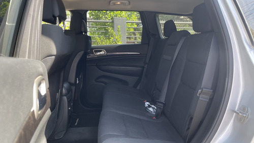 Jeep Grand Cherokee Laredo 4X2 3.6L