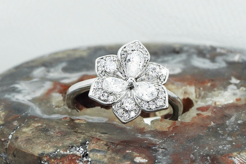 Imagen 5 de 8 de Anillo Plata Ley .925 Flor Anemona Zirconias Blancas Regalo