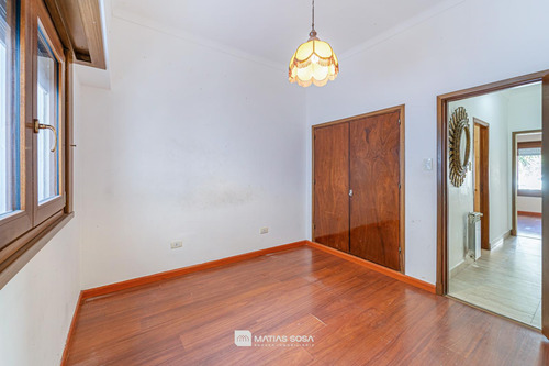 Venta - Ph 4 Ambientes Al Frente Con Cochera - La Perla