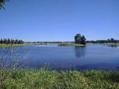 Lote En Venta. 2050 M2. Estancia Las Malvinas 2. C. Brandsen