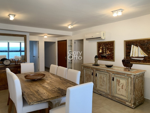 Hermoso Apto. En La Brava!!- Ref: 24338