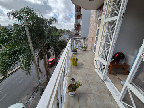 Departamento De 3 Ambiente Con Cochera En Alquiler