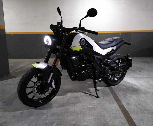 Benelli Leoncino 250