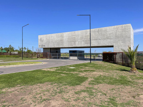 Venta De Lote En Country Vida - Funes