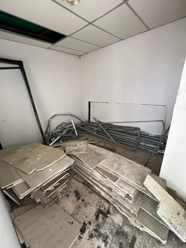 Casa Comercial En El Viñedo, Valencia, Cod: Indiccom-020