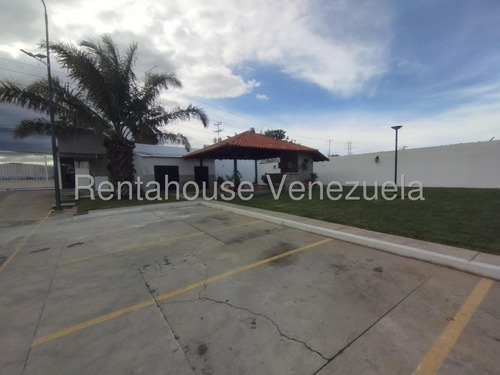 Hermosa Casa En Alquiler En Urb Roca Del Valle Cabudare,lara