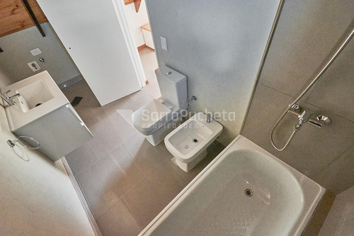 Imagen 24 de 30 de Venta Departamento Duplex 2 Ambientes En Haedo Centro (5b)