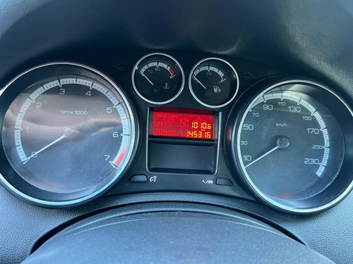 Peugeot 408 2.0 Allure 143cv