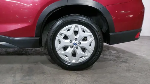 Subaru Forester 2.5 PREMIUM CVT 4WD