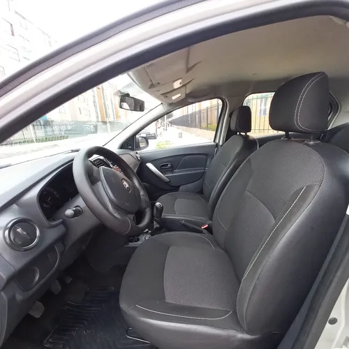 Renault Logan 1.6 Expression / Life +