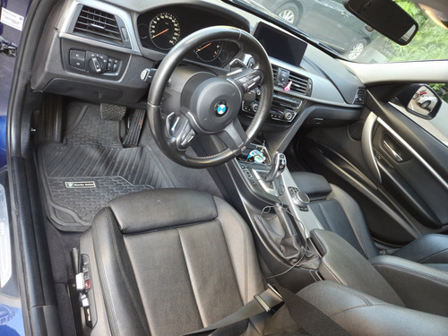 BMW Serie 3 3.0 330i Sedan Sport Line 252cv