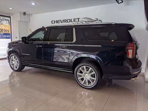 Imagen 8 de 13 de Última Suburban High Country 2021 Disponible Azul / Mocha