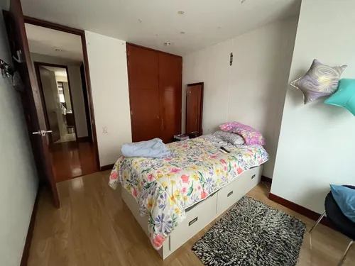 Amplio Apartamento- Excelente Ubicacion .
