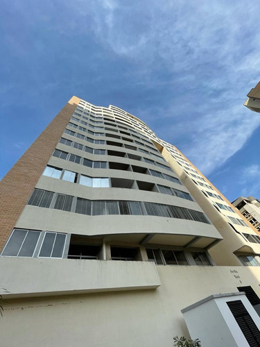 Nestor Y Vanessa Venden Apartamento En Sabana Larga Sevilla Real Foa-2831