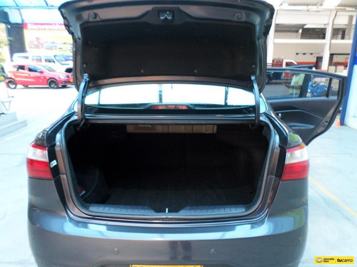 Imagen 16 de 25 de Kia Rio Ub Ex 2012