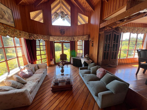 Casa En Venta De 7 Dorm. En Llanquihue