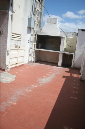 Imagen 11 de 11 de Dúplex De 3 Pisos C/ Terraza Exclusiva Patio Parrillero - Rioja 2488