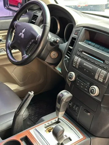 Mitsubishi Montero Limited