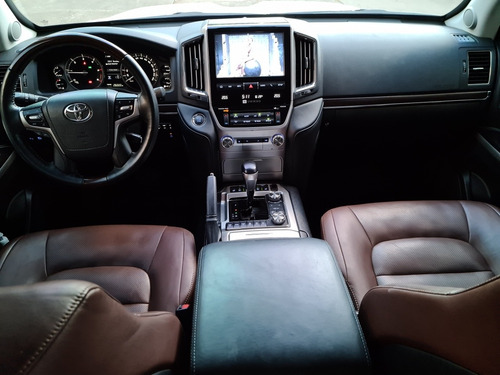 Toyota Land Cruiser Excalibur Blindado2p