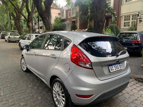 Imagen 7 de 25 de Ford Fiesta Kinetic Design 2018 1.6 Se Powershift 120cv