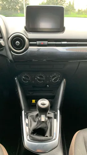 Mazda 2 1.5 Touring