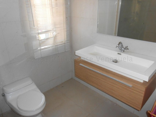 Imagen 2 de 15 de Eloisa Mejia Rentahouse Vende Townhouse En Trigal Norte Valencia 22-4988